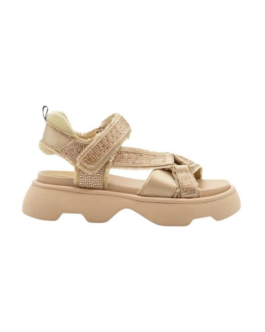 Jeannot Tj522F Satijnen Sandalen Met Rafels in het Natural