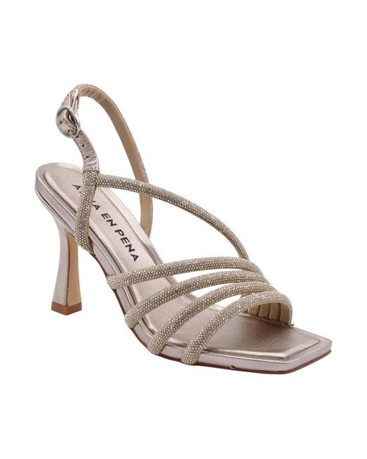 High Heel Sandals Alma En Pena. de color White