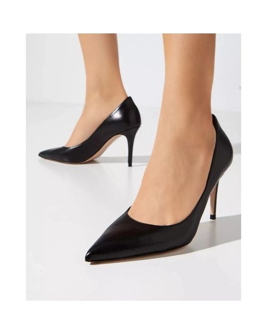 Le Silla Black Pumps