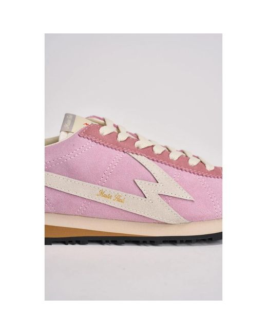 MOA Moa in het Pink
