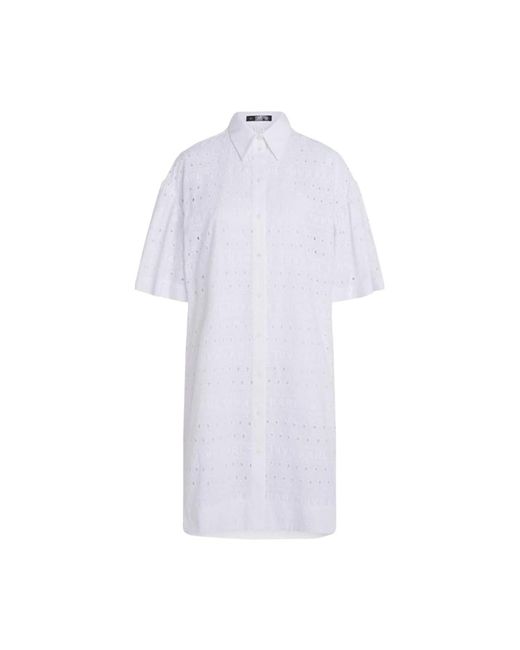Abito camicia in cotone bianco ricamato di Karl Lagerfeld in White