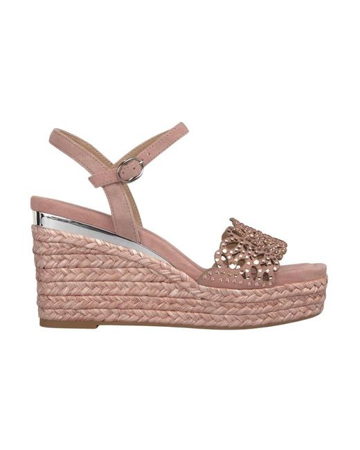 Alma En Pena. Pink Wedges