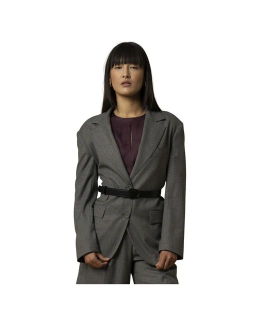Kocca Stijlvolle Blazer Met Riem in het Black