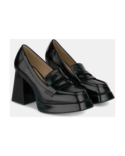 Alma En Pena. Black Pumps