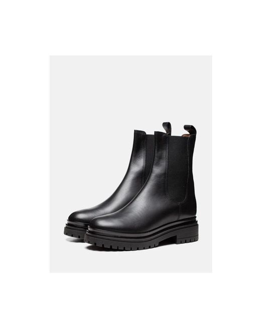 Chelsea Boots di Poche Paris in Black