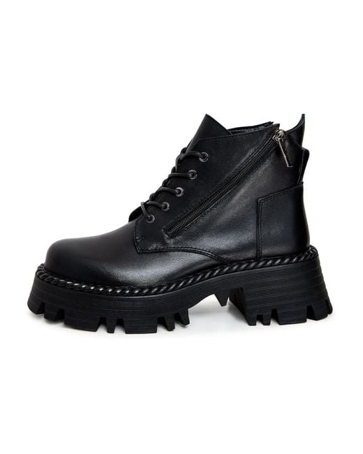Lace-Up Boots di CESARE GASPARI in Black