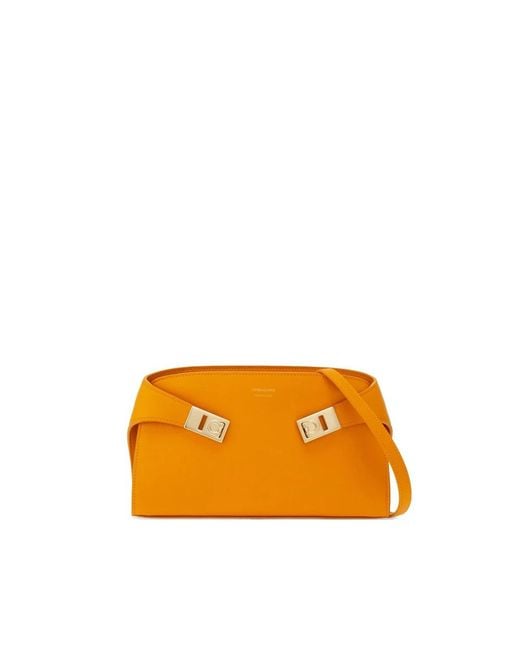Ferragamo Cross Body Bags in het Orange