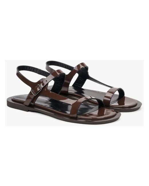 ESTRO Brown Flat Sandals
