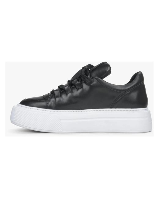 ESTRO Black Sneakers