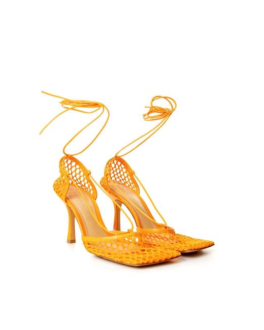 Pumps di Bottega Veneta in Yellow