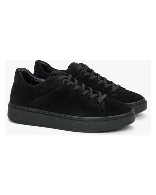ESTRO Black Sneakers