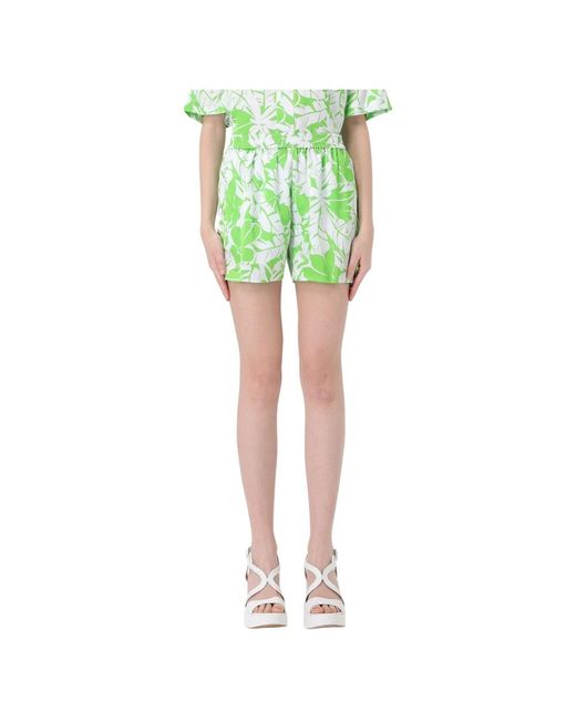 Bermuda shorts per look estivo stiloso di Michael Kors in Green