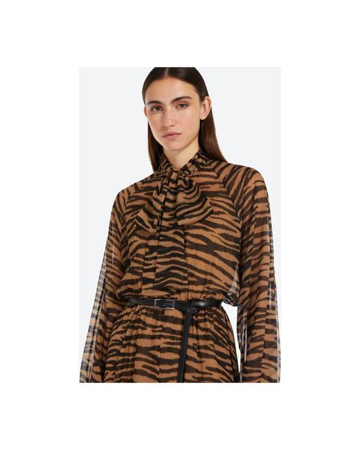 Max Mara Kleedjes ,Bruin ,Zijden Lange Jurk Met Dierenprint in het Brown