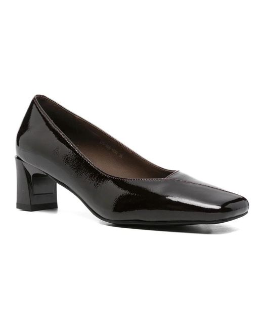 Linda Baumann Black Pumps