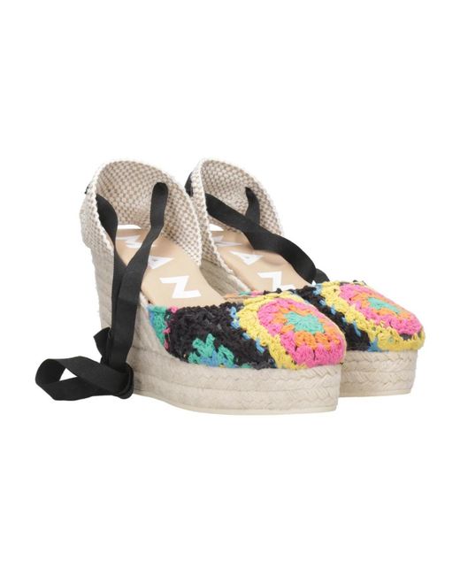 Manebí Blue Wedges