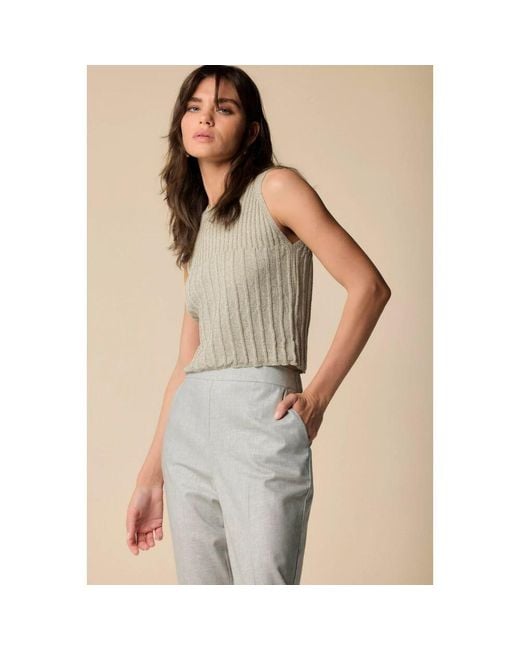 Top in maglia a costine stile elegante di Kocca in Green