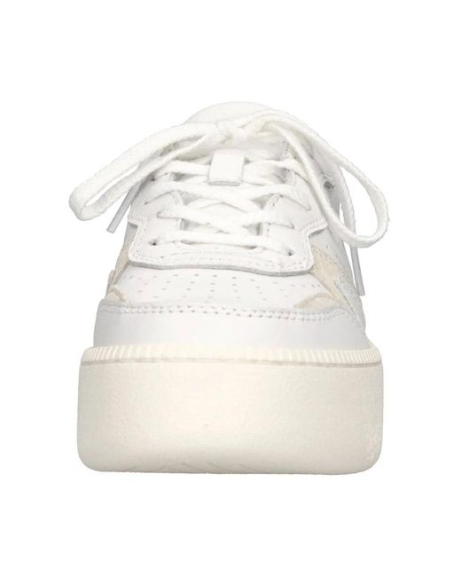 Date White Sneakers