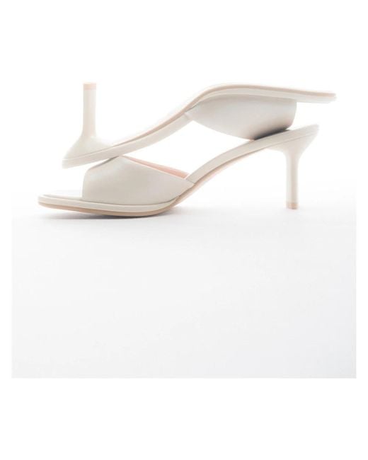 ESTRO White Heeled Mules