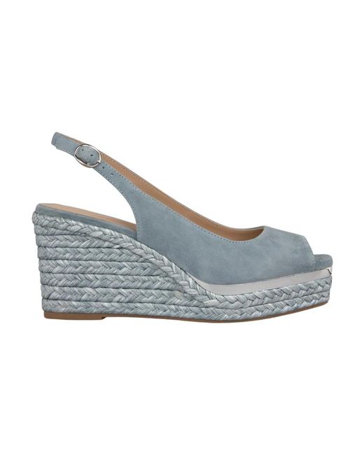 Alma En Pena. Blue Wedges