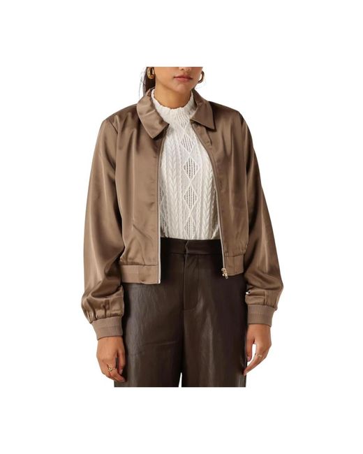 Nukus Luna Bomber in het Brown