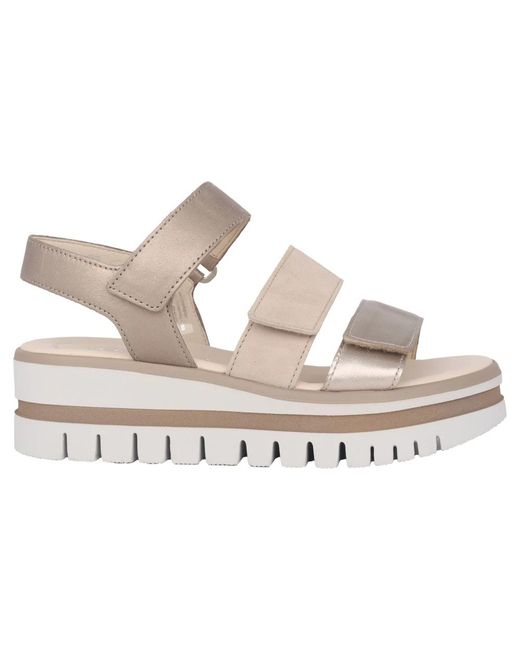 Gabor Schoenen ,Geel ,Gouden Damessandaal in het Metallic