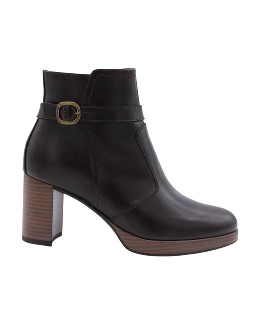 Heeled Boots di Nero Giardini in Black