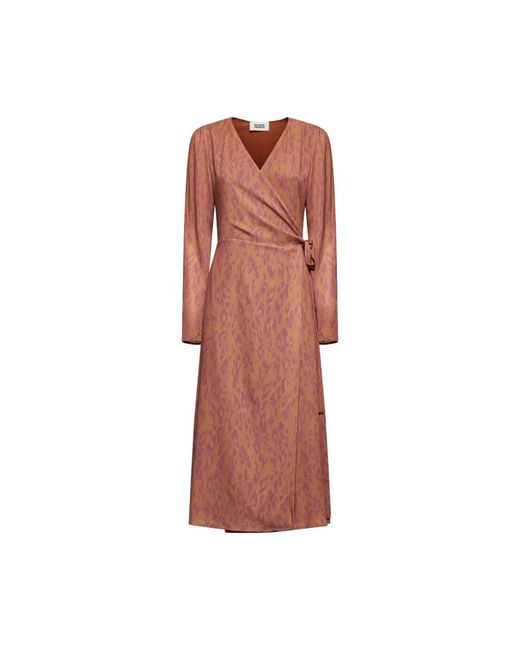 Wrap Dresses Silvian Heach de color Red