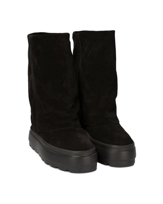 Stivaletti in pelle scamosciata nera con plateau di Casadei in Black