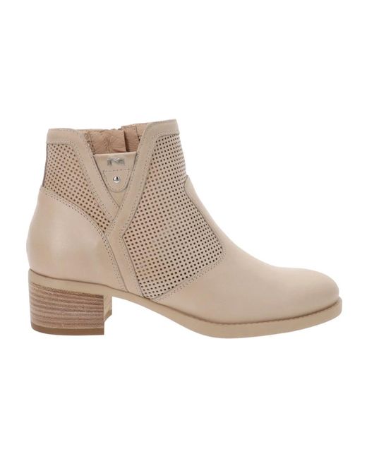 Heeled Boots di Nero Giardini in Natural