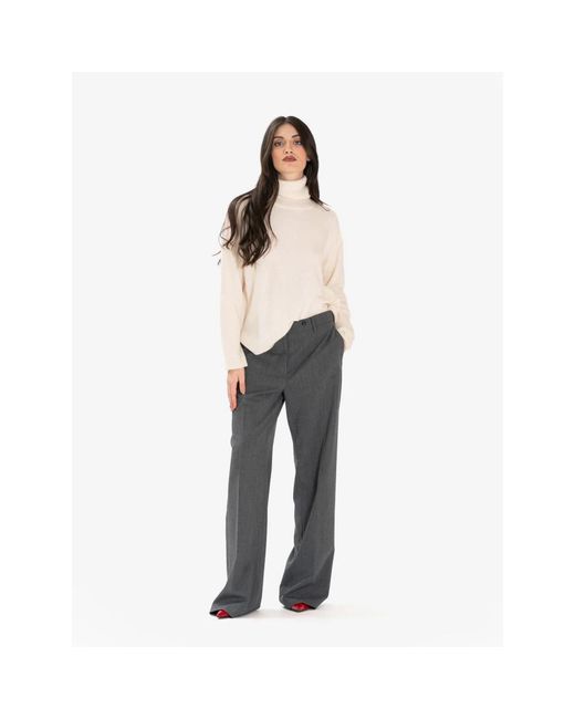 N°21 Wijde Broek in het Gray