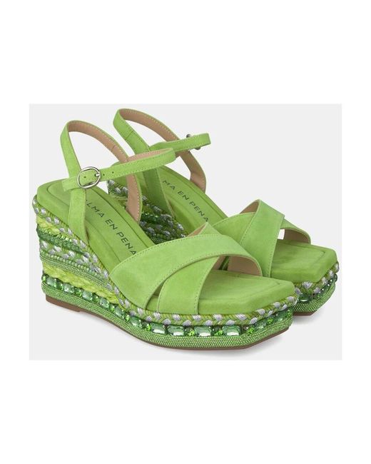 Wedges di Alma En Pena. in Green