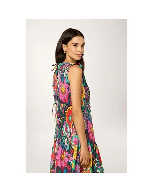 Abito midi floreale con colletto claudine di Manoush in White