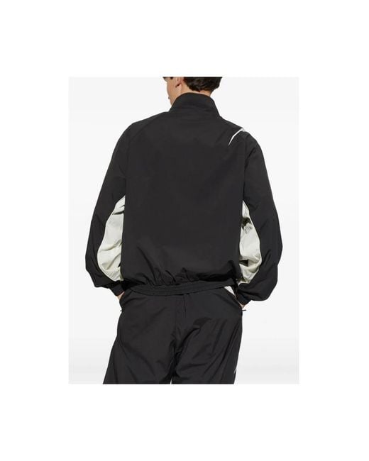Light Jackets Represent de hombre de color Black