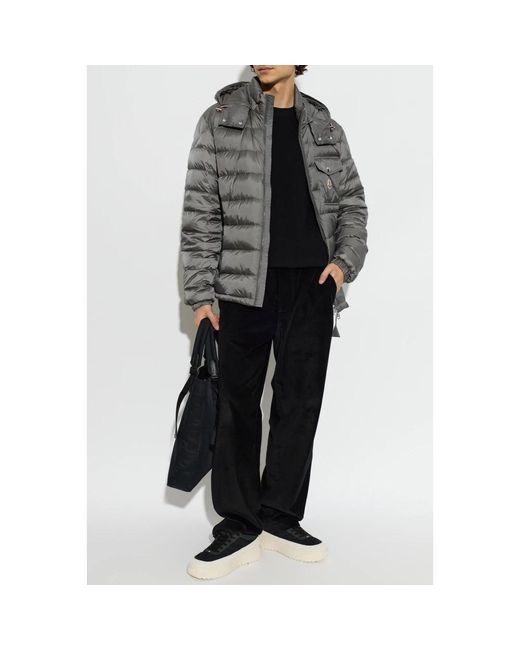 Down Jackets Moncler de hombre de color Gray