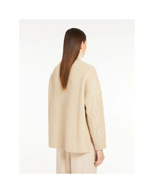 Turtlenecks di Weekend in Natural