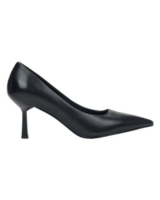 ESTRO Blue Pumps