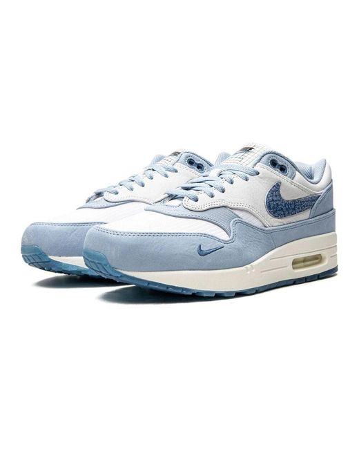 Sneakers di Nike in Blue