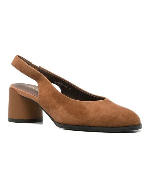Linda Baumann Brown Pumps