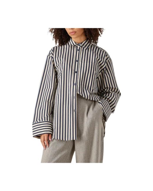 Second Female Overhemden ,Blauw Aila Shirt Voor Stijlvolle Outfits in het Black