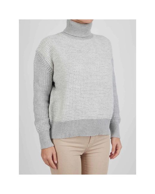 Kiton Textured Cashmere Turtleneck Sweater in het Gray