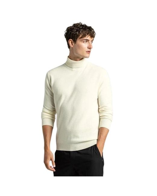 Oscar Jacobson White Turtlenecks for men