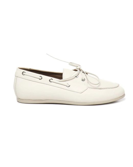 Carmens White Weiße Flache Schuhe
