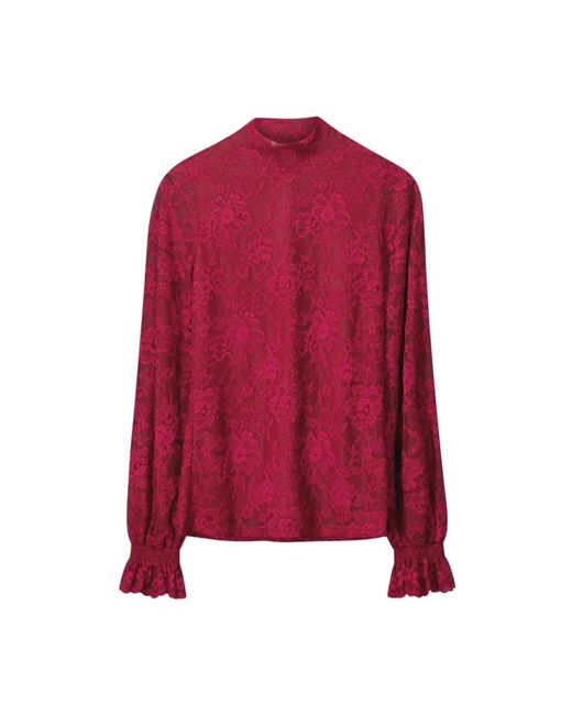 Pom Red Spitzenrollkragenpullover