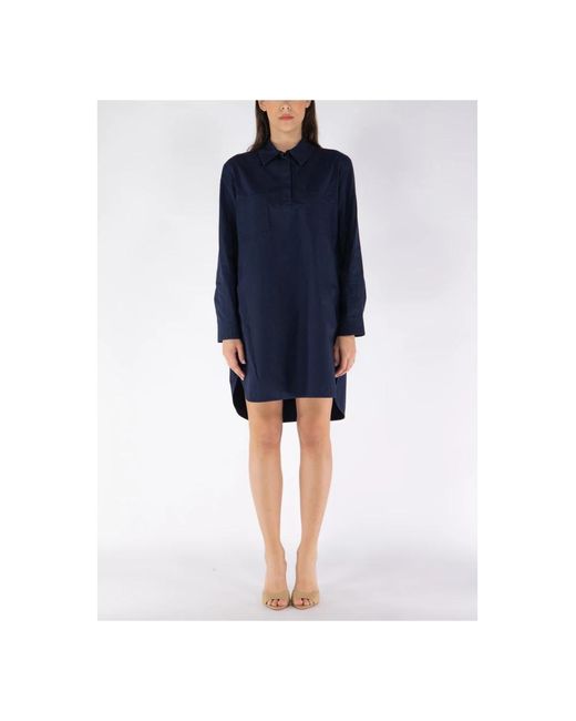 A.P.C. Angela Jurk in het Blue