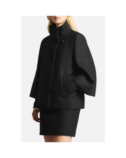 Capes di Fay in Black