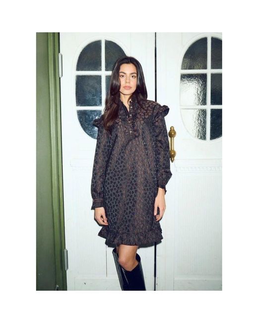 Noella Black Ruby Ruffle Kleid
