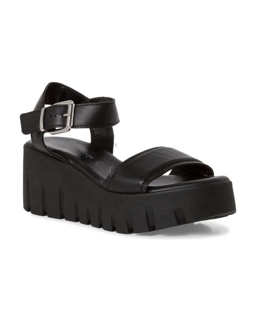 Tamaris Black Wedges