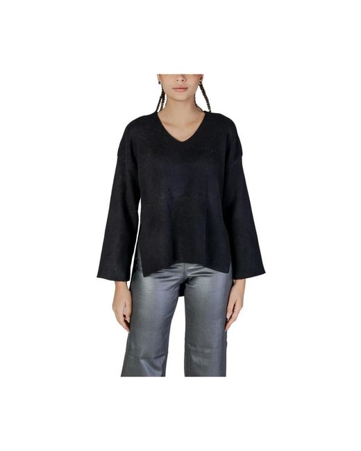 ONLY Women's Black V-Neck Knitwear