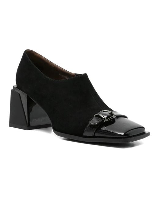 Linda Baumann Black Pumps