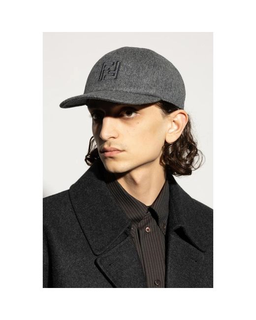 Caps Fendi de hombre de color Gray